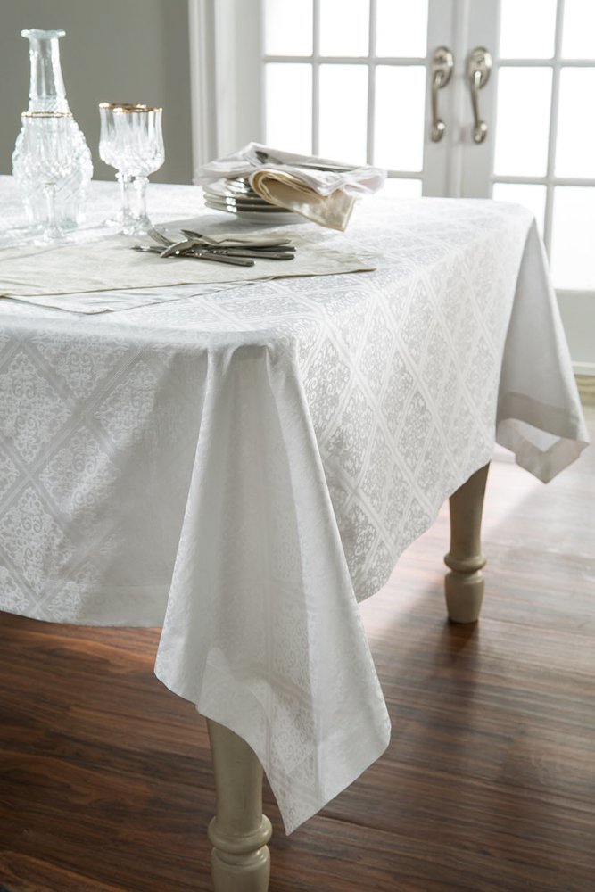 Home Treasures Luciana Scroll Table Linens